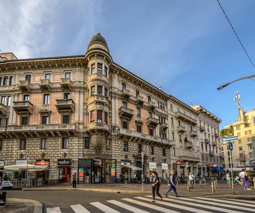 Buenos Aires' Nest - 10 Minutes From Duomo With Terrace Apartman Milánó Kültér fotó