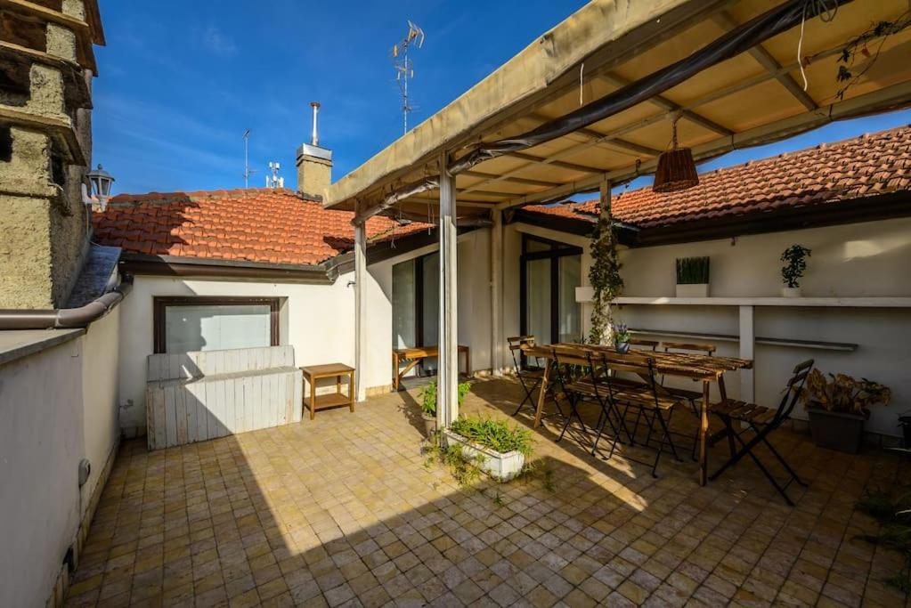 Buenos Aires' Nest - 10 Minutes From Duomo With Terrace Apartman Milánó Kültér fotó