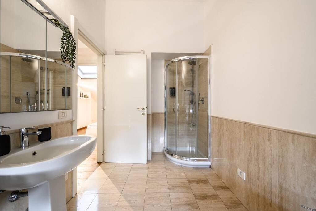 Buenos Aires' Nest - 10 Minutes From Duomo With Terrace Apartman Milánó Kültér fotó