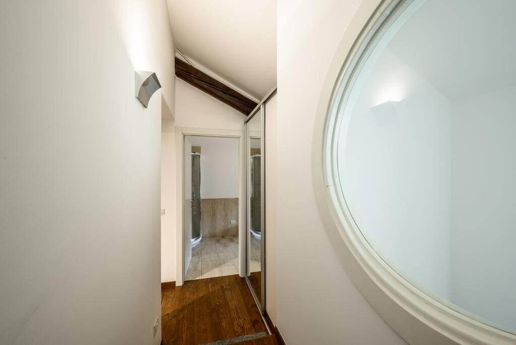 Buenos Aires' Nest - 10 Minutes From Duomo With Terrace Apartman Milánó Kültér fotó